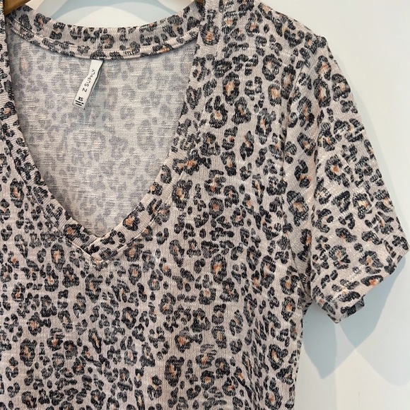 Z Supply Tops - Z Supply XS short sleeve top